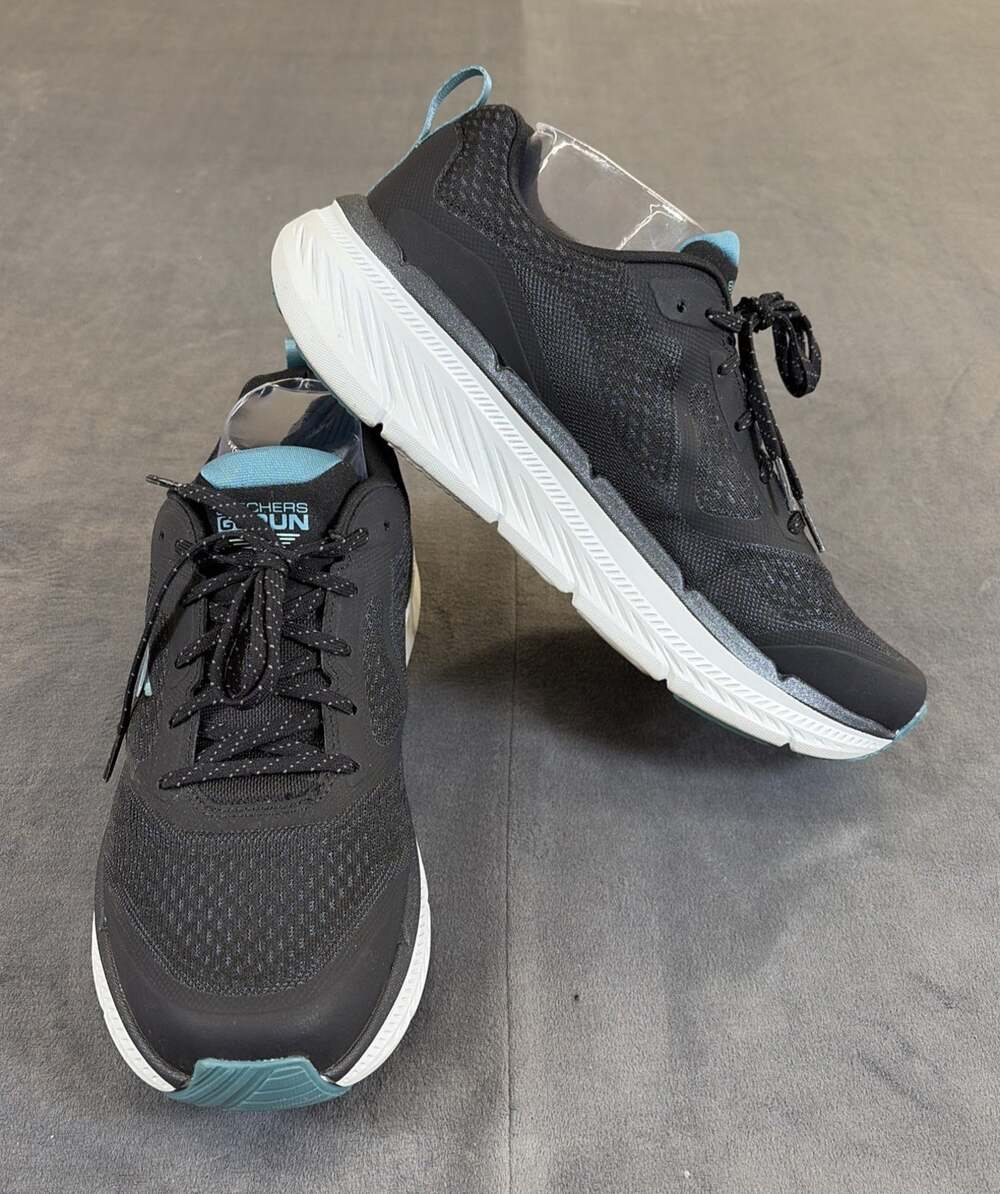 Skechers Air Cooled Goga Mat Go Run Max Cushion Womens Sz. 10 Tennis Shoes Chrty